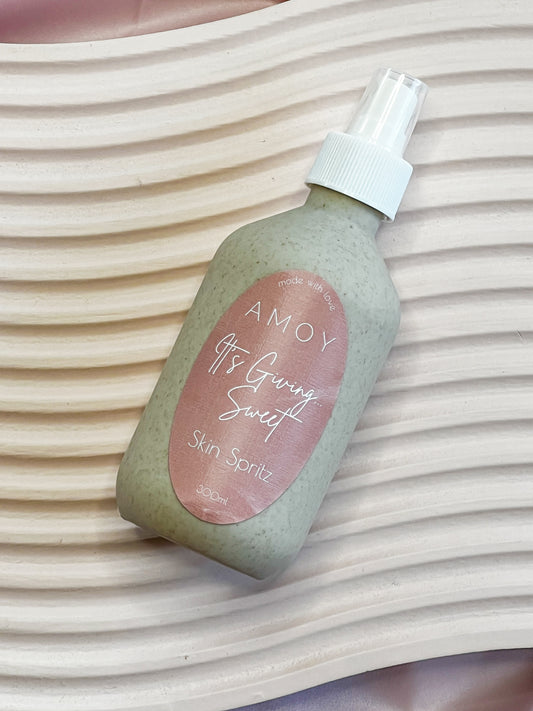 It's Giving Sweet Skin Spritz